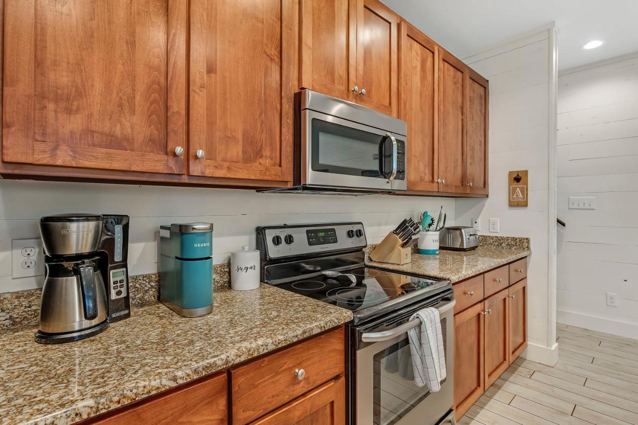 True Blue-Coastal Cottage-3 Min Walk To Beach! Pool! Gulf Shores Bagian luar foto